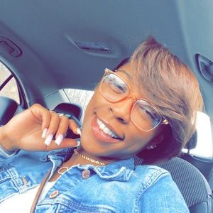 Meet your Posher, Tima